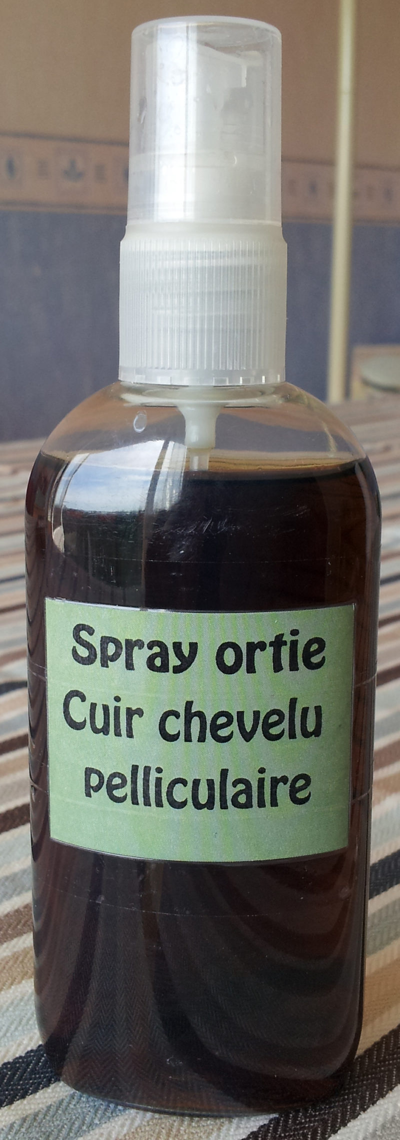 Macerat-poudre_ortie-soin-cheveux-fortifiant_naturel-homemade-lalo-cosmeto (1)